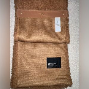 NWT Lululemon Scarf